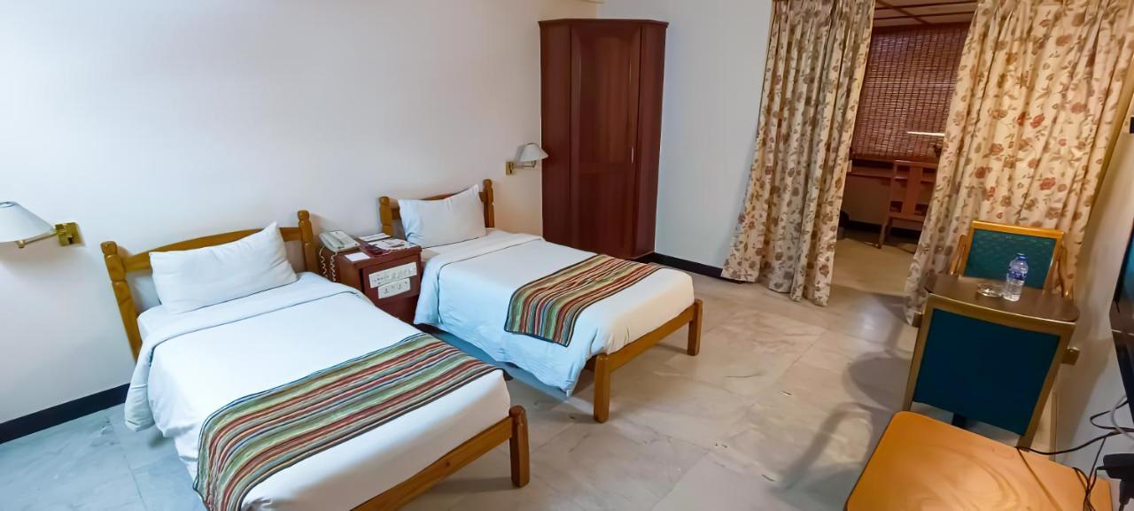 Bell Hotel Sivakasi Exterior photo