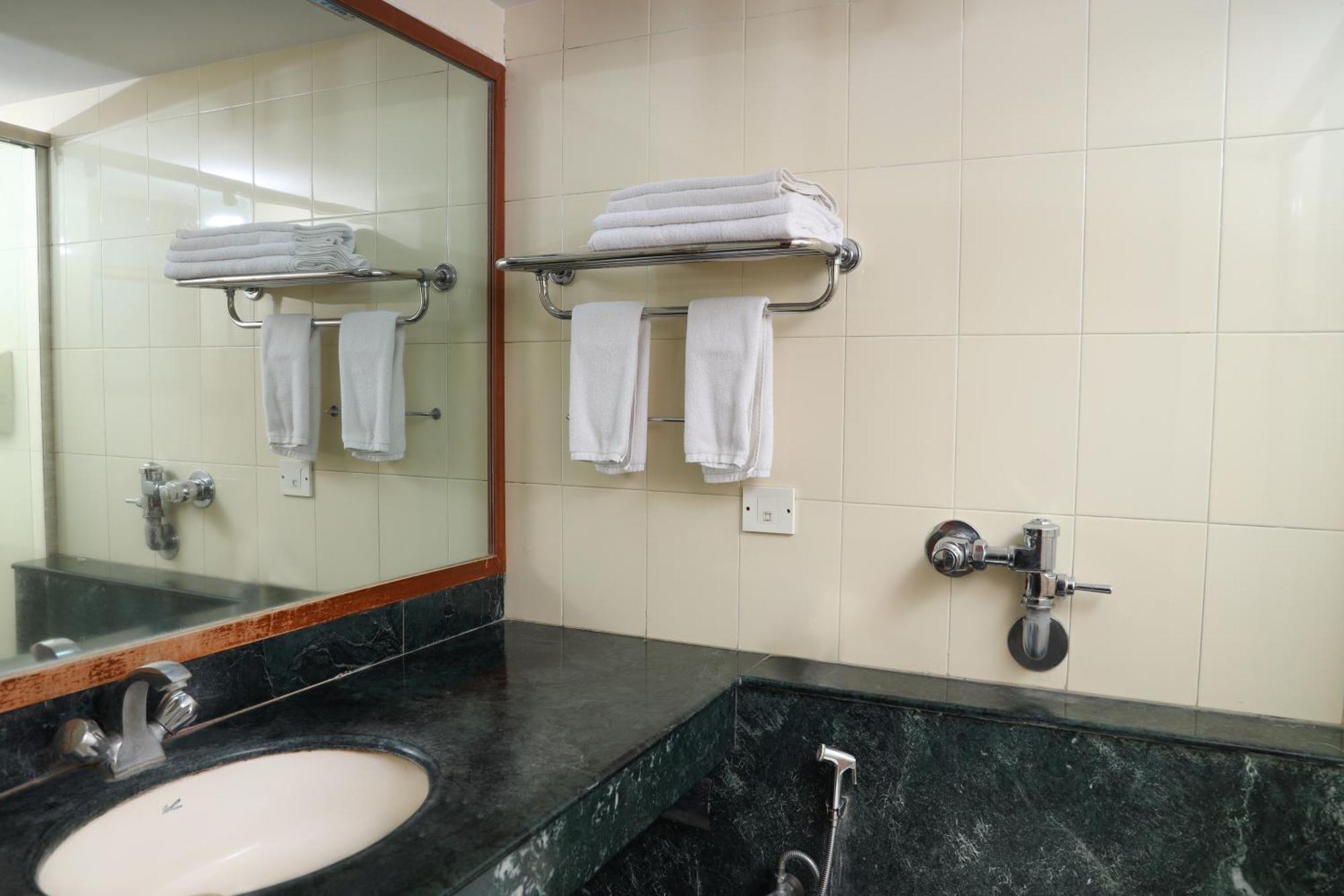 Bell Hotel Sivakasi Exterior photo